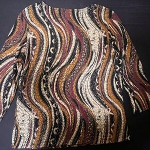 Elegant Women's Swirl Pattern Blouse